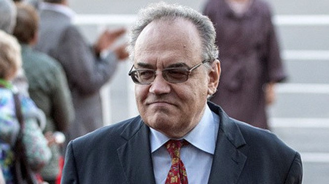 Theo đó, ông Lavrentiev chuyên tâm nghiên cứu khoa học và sống bình lặng đến cuối đời. Ông qua đời ngày 10/2/2011 và được mai táng tại nghĩa trang làng Lesnoye.