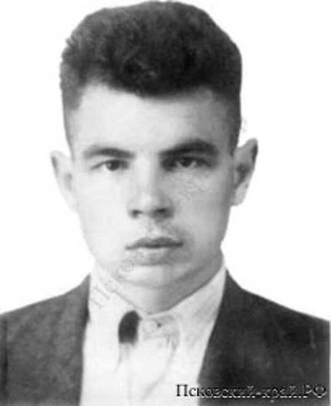 Không những vậy, trung sĩ Lavrientev nghiên cứu về cơ học, nhiệt, vật lý phân tử và nguyên tử, điện và từ… Về sau, ông tìm ra chất deuteride lithium-6 có khả năng phát nổ dưới ảnh hưởng của vụ nổ nguyên tử.