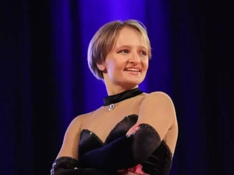 Vào tháng 11/2014, trong cuộc phỏng vấn của hãng tin TASS, Tổng thống Putin nói 2 con gái Maria và Katerina không tham gia kinh doanh hay liên quan tới chính trường. Cả hai đều sống ở Nga và thành thạo 3 ngoại ngữ. Ông Putin rất tự hào về 2 con gái.