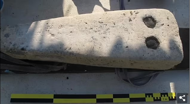 Trong suốt nhiều thế kỷ, xác tàu đắm và tàn tích thành phố cổ Heracleion "ngủ vùi" dưới biển và dần bị con người quên lãng.