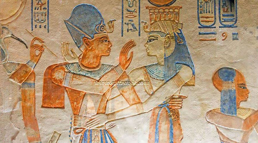 Ngôi mộ của hoàng tử Amenhirkhopshef cũng được phát hiện ở Thung lũng Nữ hoàng. Ông là con trai Ramesses III.