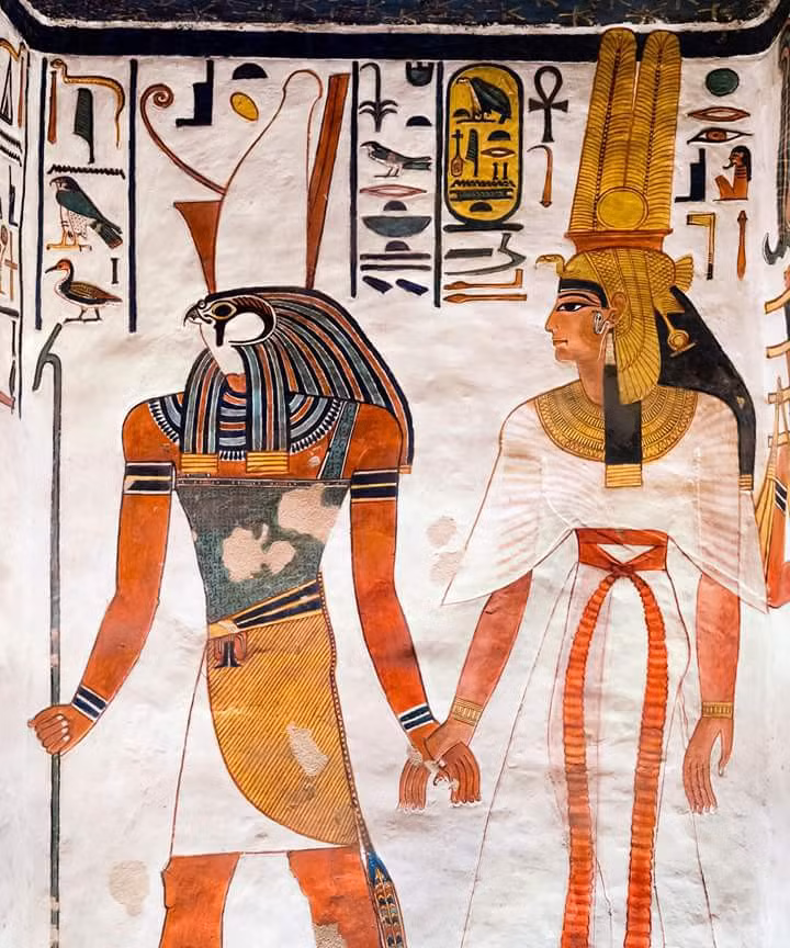 Nefertari là một trong những nữ hoàng Ai Cập nổi tiếng nhất lịch sử. Bà là vợ của Ramesses Đại đế. Là người có ảnh hưởng lớn đến Ai Cập trong nhiều năm, nhiều tượng đài, đền thờ được xây dựng để tưởng nhớ công lao của bà.