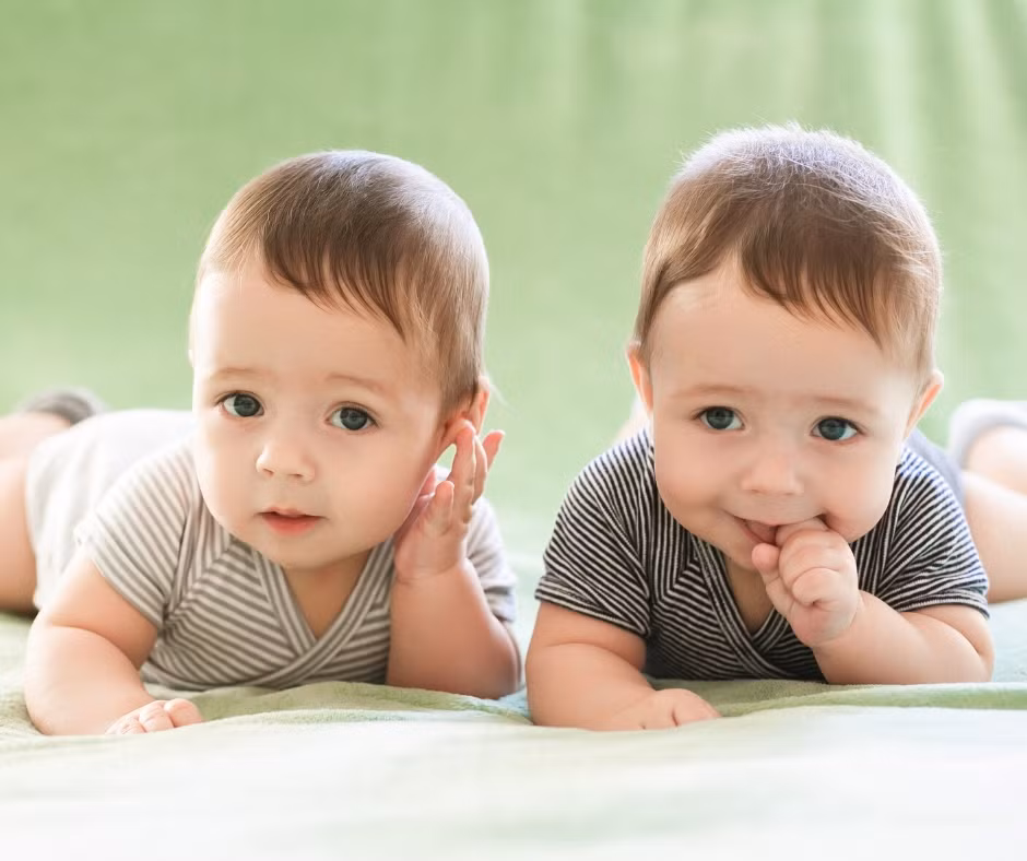 Từ sự tò mò, đứa trẻ sẽ bắt đầu vào việc tìm hiểu món đồ đó là gì. Cứ như vậy, trẻ em sẽ hình thành thói quen tìm hiểu và giải đáp những thắc mắc, bí ẩn trên thế giới.