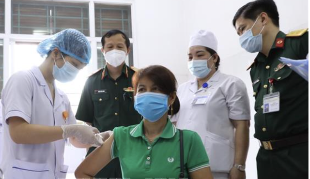 13.000 nguoi tiem thu nghiem mui 1 giai doan 3 cua vaccine Nano Covax