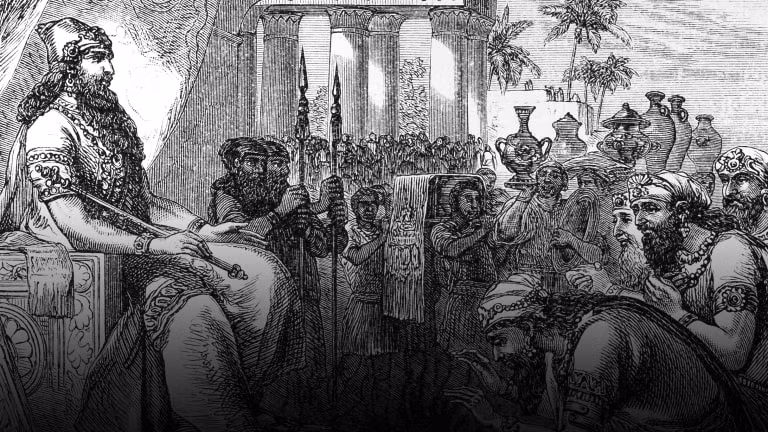 Ông cho người thực hiện nhiều dự án thủy lợi tạo điều kiện thuận lợi cho người dân canh tác nông nghiệp, giao thương đường thủy...