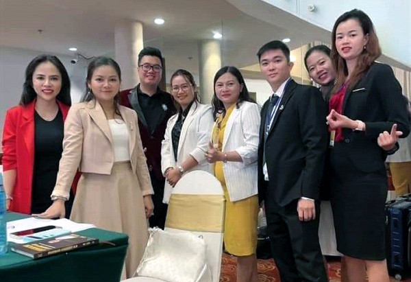 Vo mong 'tap doan trieu phu' kiem tram trieu dong moi thang-Hinh-4