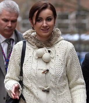 Vào năm 2008, Michelina mang thai nhưng quan hệ với người yêu bắt đầu chuyển xấu. Theo đó, hai người hoãn tổ chức đám cưới nhưng vẫn giữ quan hệ với hy vọng sẽ vượt qua "sóng gió" để có một gia đình hạnh phúc.