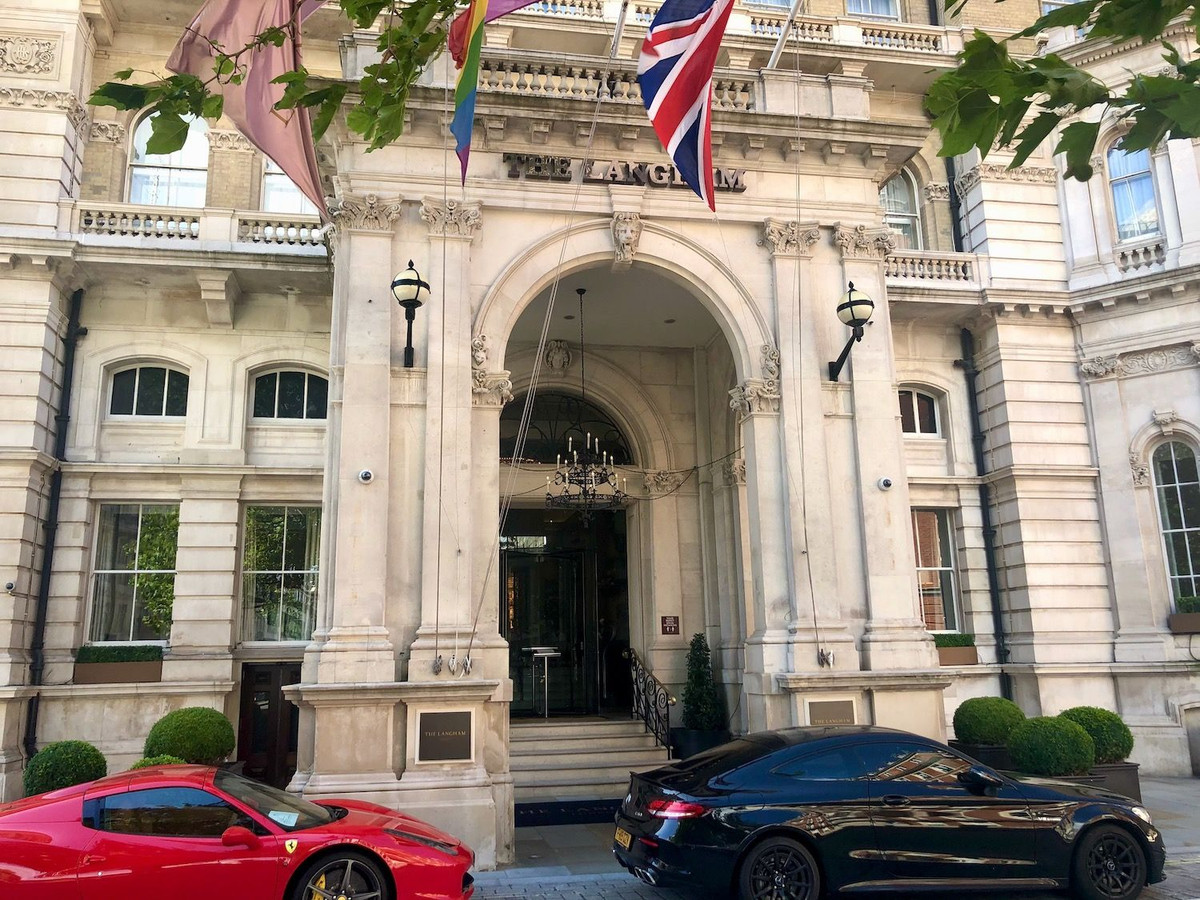 Dù vậy, đến nay, các nhà khoa học vẫn chưa thể chứng minh hồn ma có thật. Do đó, những câu chuyện ma quái xảy ra ở khách sạn Langham chưa thể kiểm chứng và xác nhận sự nhận.