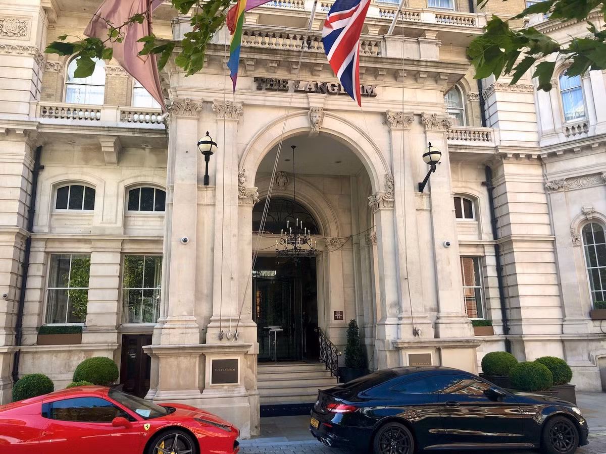 Dù vậy, đến nay, các nhà khoa học vẫn chưa thể chứng minh hồn ma có thật. Do đó, những câu chuyện ma quái xảy ra ở khách sạn Langham chưa thể kiểm chứng và xác nhận sự nhận.