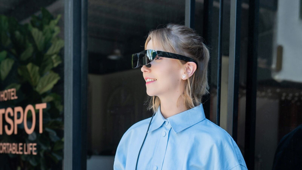 Cụ thể, kính kết nối Nxtwear G cho phép người dùng sao chép màn hình của điện thoại thông minh hoặc máy tính lên màn hình ảo 140 inch và kết nối bằng cáp USB-C.