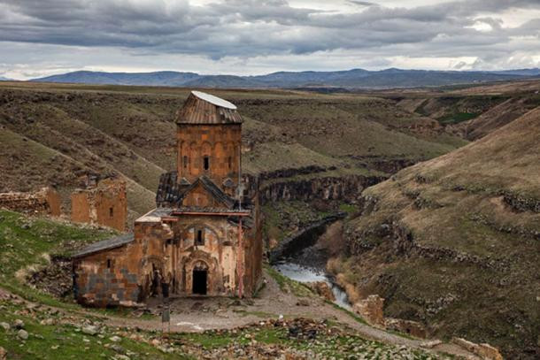 Nhiều công trình ở Ani bị phá hủy hoàn toàn hoặc hư hại một phần. Ngày nay, Ani trở thành thành phố "ma" hoang vắng, tĩnh lặng đến khó tin.