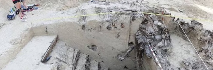 Boongke bí mật nằm sâu dưới lòng đất này được phát xít Đức xây dựng trong Thế chiến 2. Các chuyên gia cho rằng, ngay sau khi xâm lược và chiếm đóng Ba Lan, phát xít Đức cho xây dựng công trình này ở Lublin.