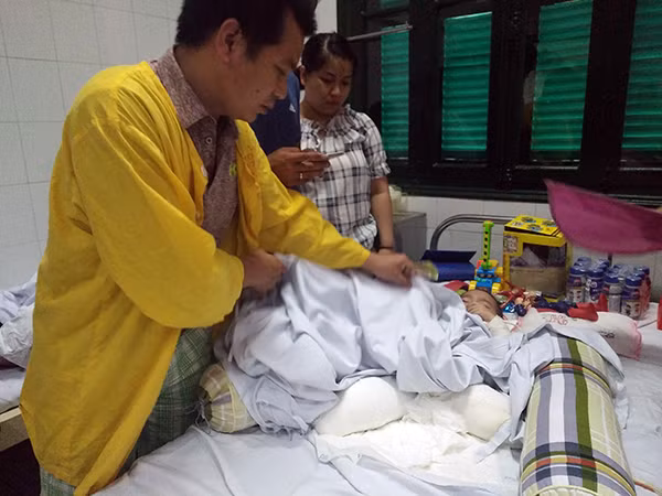 Noi dau nhoi long cua hai me con bi da lo de o Son La-Hinh-2