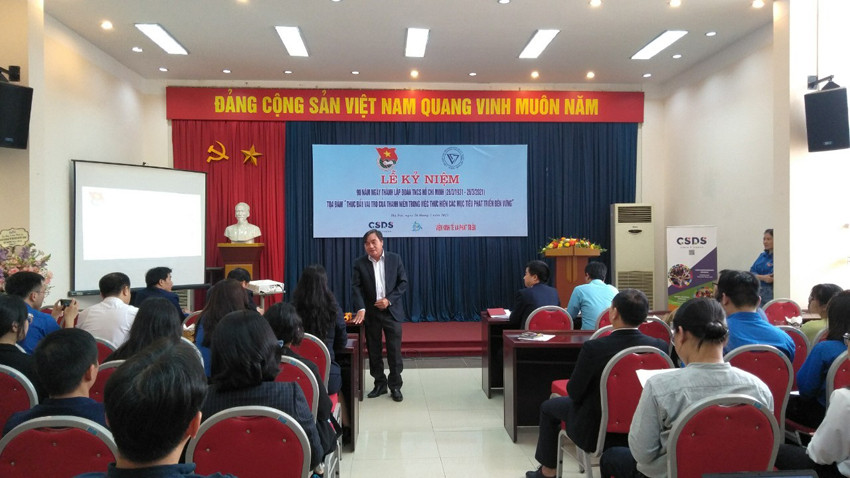 Doan Thanh nien VUSTA ky niem 90 nam thanh lap Doan TNCSHCM