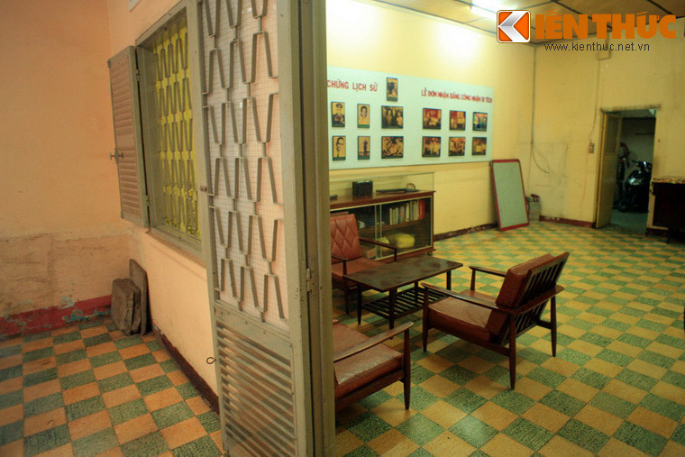 Ngôi nhà dài 12m, ngang 5m nằm cách đầu hẻm 7m, được hai ông Nguyễn Văn Trí và Ngô Thanh Vân (Ba Đen) chỉ huy đơn vị "Bảo Đảm" mang số bí danh J9T700 thuộc Biệt động thành cùng với chiến sĩ Đỗ Văn Căn (Ba Căn) mua vào giữa năm 1964 sau khi đã tìm hiểu kỹ lưỡng địa bàn.