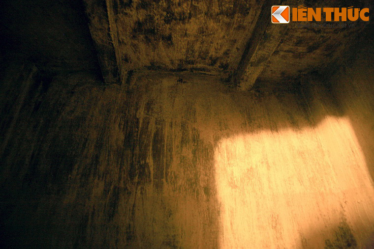 Sau chiến dịch Tổng Tiến công và Nổi dậy xuân Mậu Thân 1968, gia đình ông Ba Căn như sống trên đống lửa. Các cuộc lùng sục của địch mở ra liên tiếp ngày đêm. Căn nhà của ông nhiều lần bị địch khám xét, nhưng chúng không tài nào phát hiện ra căn hầm bí mật.