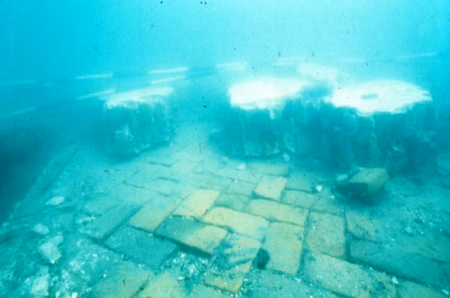 Là nơi tập trung những thành phần đê tiện nhất trên thế giới, xã hội vận hành hoàn toàn theo "luật rừng", Port Royal đã được người thời đó mệnh danh là thành phố nguy hiểm nhất thế giới.