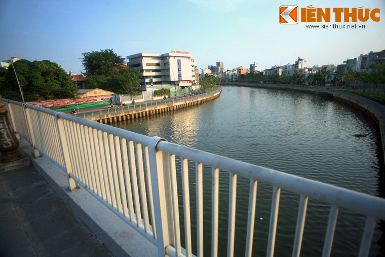 Bị bắt và kết án tử hình sau khi khi thực hiện kế hoạch không thành vào ngày 2/5/1964, anh Nguyễn Văn Trỗi đã được tôn vinh như một anh hùng trong cuộc kháng chiến chống Mỹ.