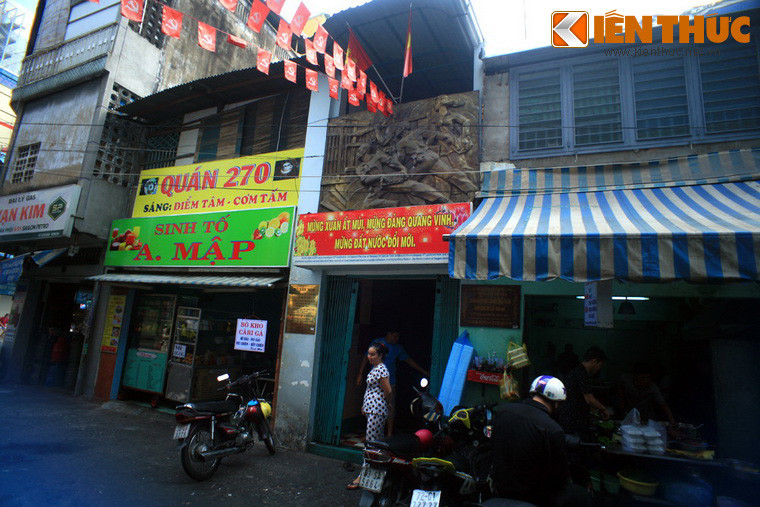 5. Dù có vẻ ngoài khá khiêm tốn, không ai nghĩ rằng ngôi nhà số 287/70 đường Nguyễn Đình Chiểu, phường 10, quận 3, TP HCM từng là một kho vũ khí rất lớn giữa đô thành Sài Gòn của lực lượng biệt động.