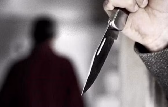 Nam thanh nien dam ban tau tu vong vi bi trach moc