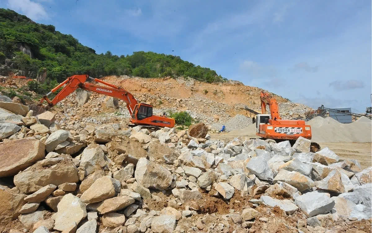 Bà Rịa - Vũng Tàu chuẩn bị đưa 6 mỏ khoáng sản lên sàn Ba Ria - Vung Tau chuan bi dua 6 mo khoang san len san