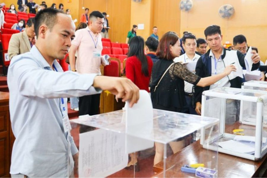 Ha Noi dau gia thanh cong 35 thua dat, thu gan 237,8 ty