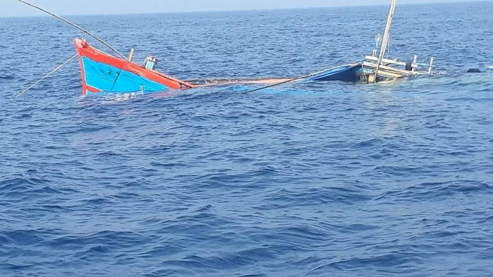 Tim thay thi the ngu dan sau nhieu ngay mat tich tren bien