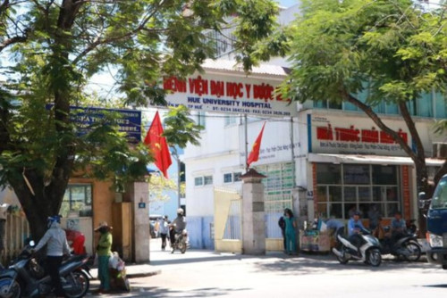 Vu san phu tu vong khi mo lay con o Hue: Bo Y te yeu cau benh vien bao cao