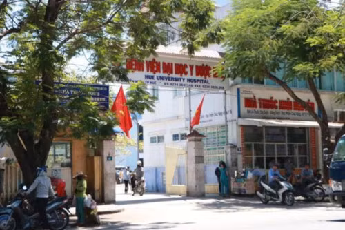 Vu san phu tu vong khi mo lay con o Hue: Bo Y te yeu cau benh vien bao cao
