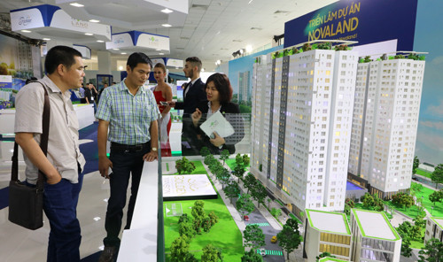 Triễn lãm “Sống phong cách cùng Novaland" vừa khai mạc sáng 20/5 tại sảnh Podium- Tầng trệt, Khu căn hộ Central Towers, quận 7, TP HCM.