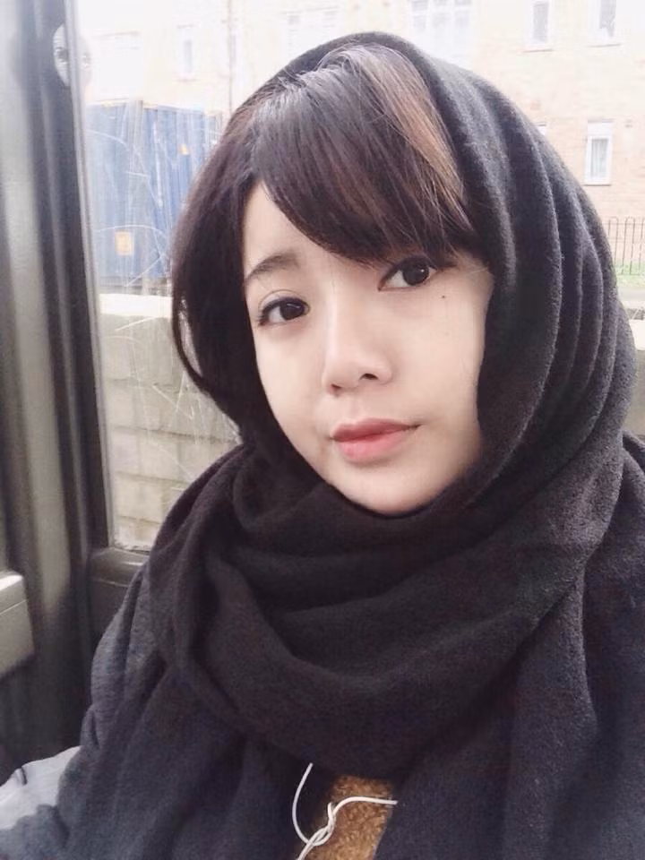 Vẻ đẹp "hớp hồn" của hot girl du học sinh tại Pháp.