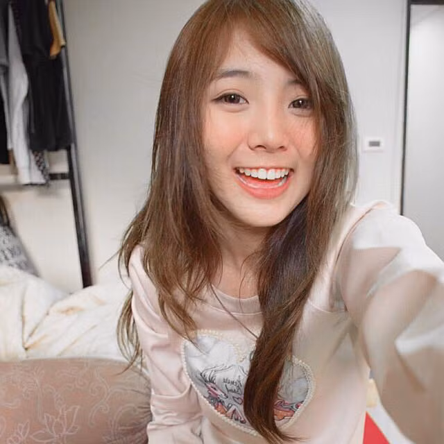 Danh tinh hot girl Thai Lan danh guitar dinh don tim fan-Hinh-3