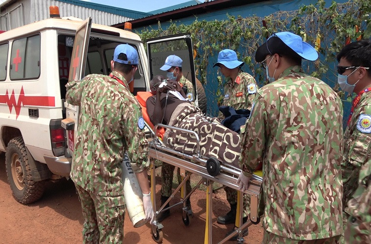 Hiện nay, Việt Nam đang tích cực chuẩn bị cho BVDC cấp 2 số 2 (BVDC 2.2) nhằm sẵn sàng triển khai tới Bentiu, sau khi BVDC 2.1 kết thúc nhiệm kỳ hoạt động một năm vào tháng 10 tới. Ảnh: Người Lao Động.