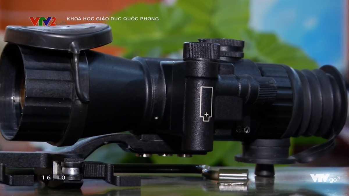 Tuy nhiên, để đảm bảo các yêu cầu tác chiến liên tục KNĐ-GL32 cũng được thiết kế để có thể hoạt động cả ban ngày lẫn đêm theo từng chế độ mà nó được trang bị như “Đêm” hoặc “Ngày/Đêm”. Nguồn ảnh: VTV2.