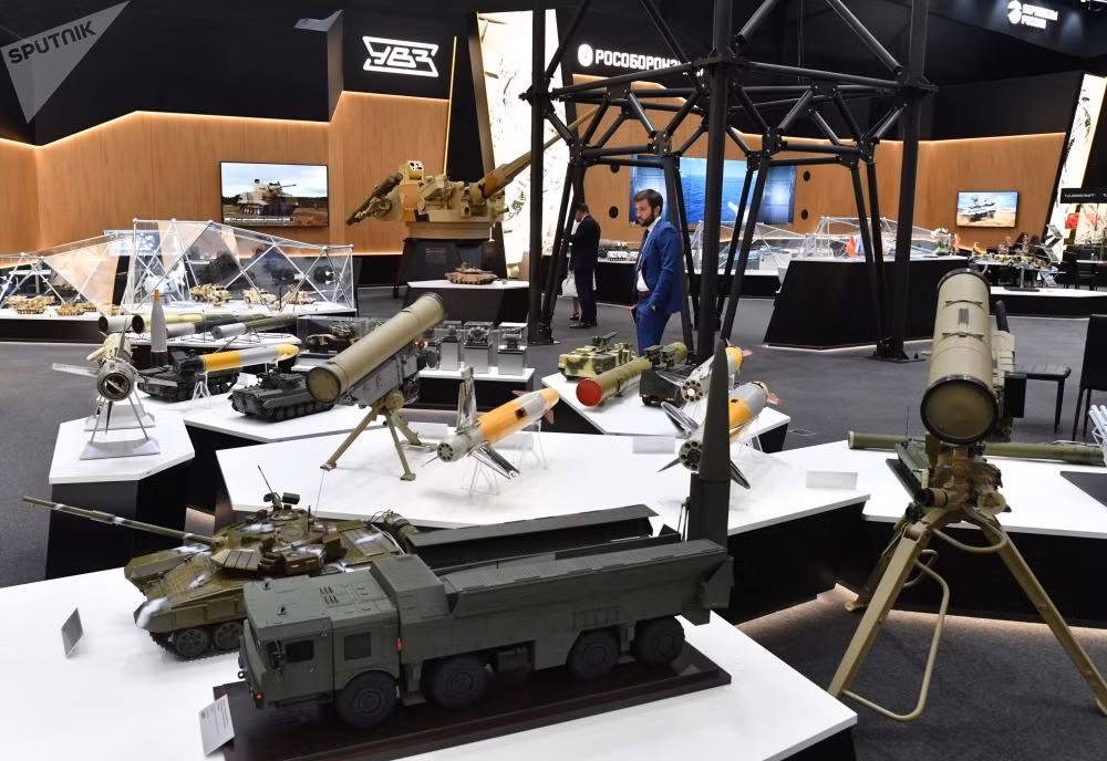Các mô hình vũ khí và thiết bị quân sự tại Diễn đàn Kỹ thuật-Quân sự Quốc tế "Army-2019". Nguồn ảnh: Sputnik.