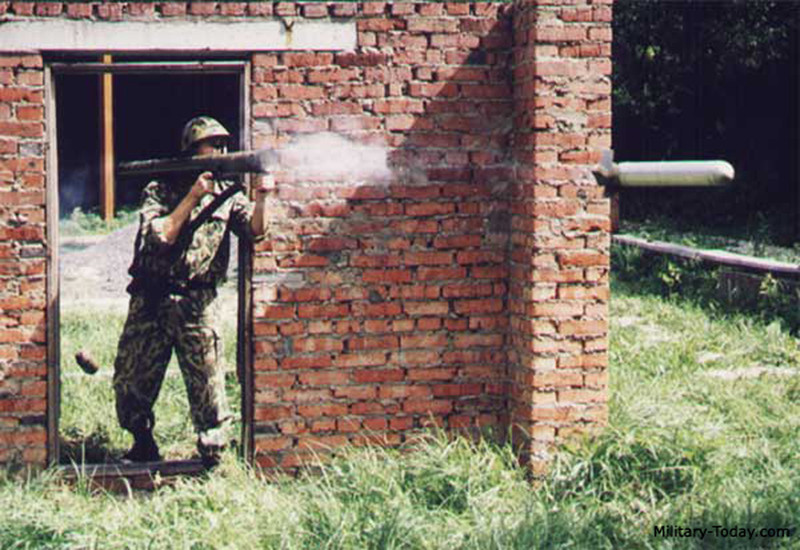 Với mẫu đạn tiêu chuẩn RPO-A, mục tiêu của mẫu súng phóng lựu nhiệt áp này các công sự vững chắc, bộ binh, phương tiện bọc thép hạng nhẹ và đôi khi là cả xe tăng.