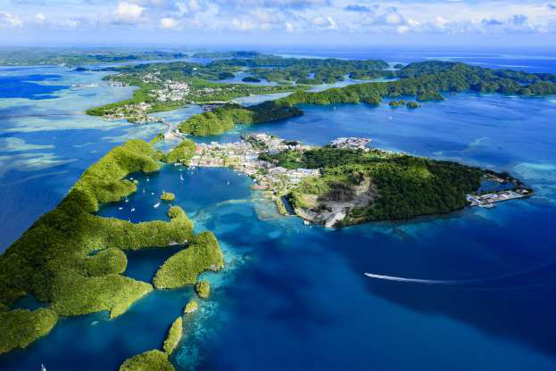 Palau. Quốc đảo này có thỏa thuận CFA với Mỹ về đảm bảo quốc phòng. Lực lượng cảnh sát địa phương đóng vai trò đảm bảo pháp luật và trật tự nội bộ.