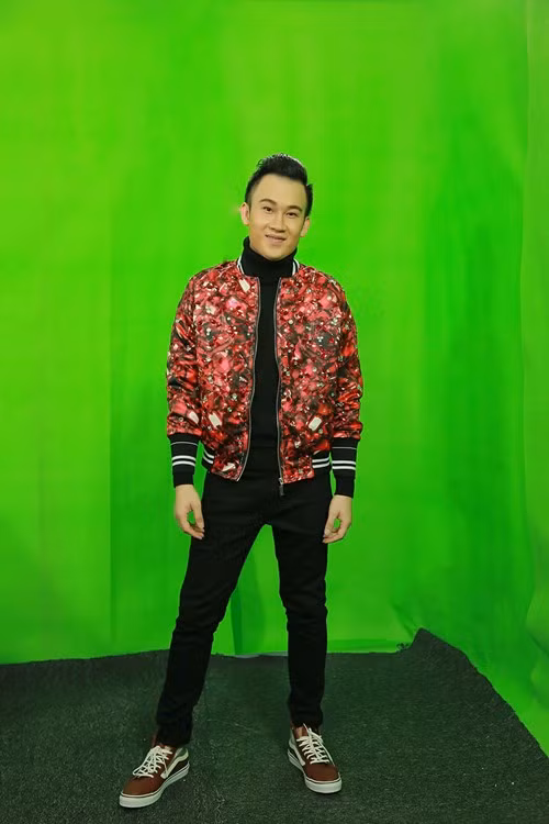 Những phát ngôn của Dương Triệu Vũ ngay lập tức gây ra những ý kiến trái chiều. Trước phát ngôn của đàn em Mr Đàm đã lên tiếng phủ nhận tình yêu này. Ca sĩ Đàm Vĩnh Hưng cho biết, giữa anh và Dương Triệu Vũ không có tình yêu