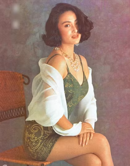 Cuoc song thang tram cua my nhan phim Chau Tinh Tri-Hinh-6