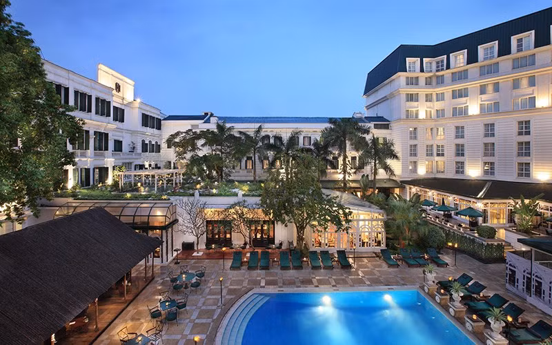 Loat khach san tram tuoi noi tieng Viet Nam-Hinh-3