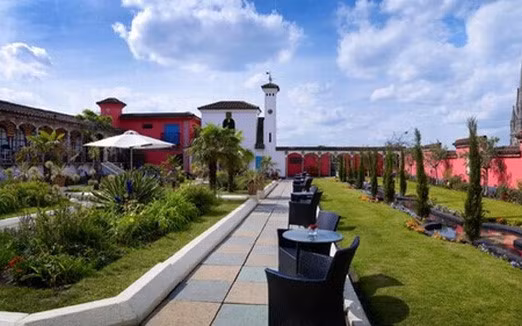 Nhà hàng Roof Gardens Kensington ở London.