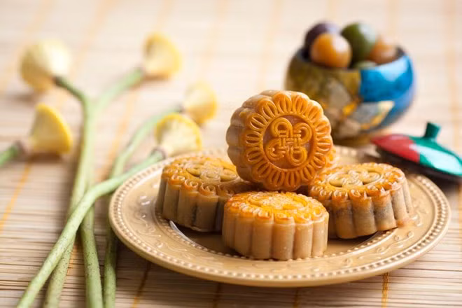 Soi gia banh Trung thu o 5 khach san dinh nhat Ha Noi-Hinh-3