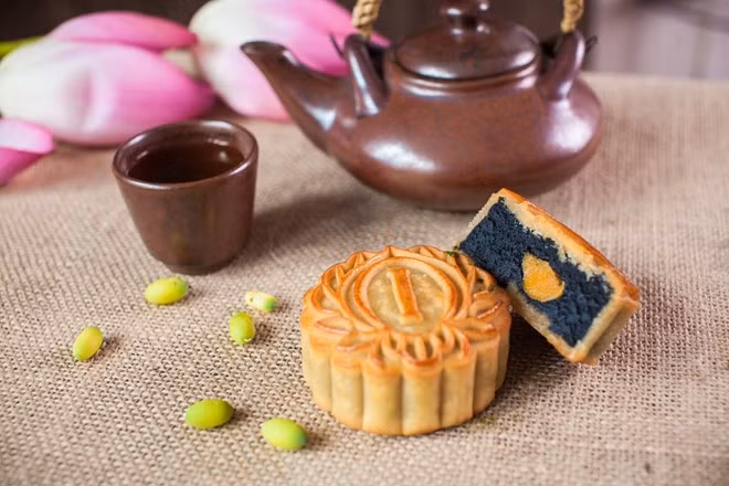 Soi gia banh Trung thu o 5 khach san dinh nhat Ha Noi-Hinh-9