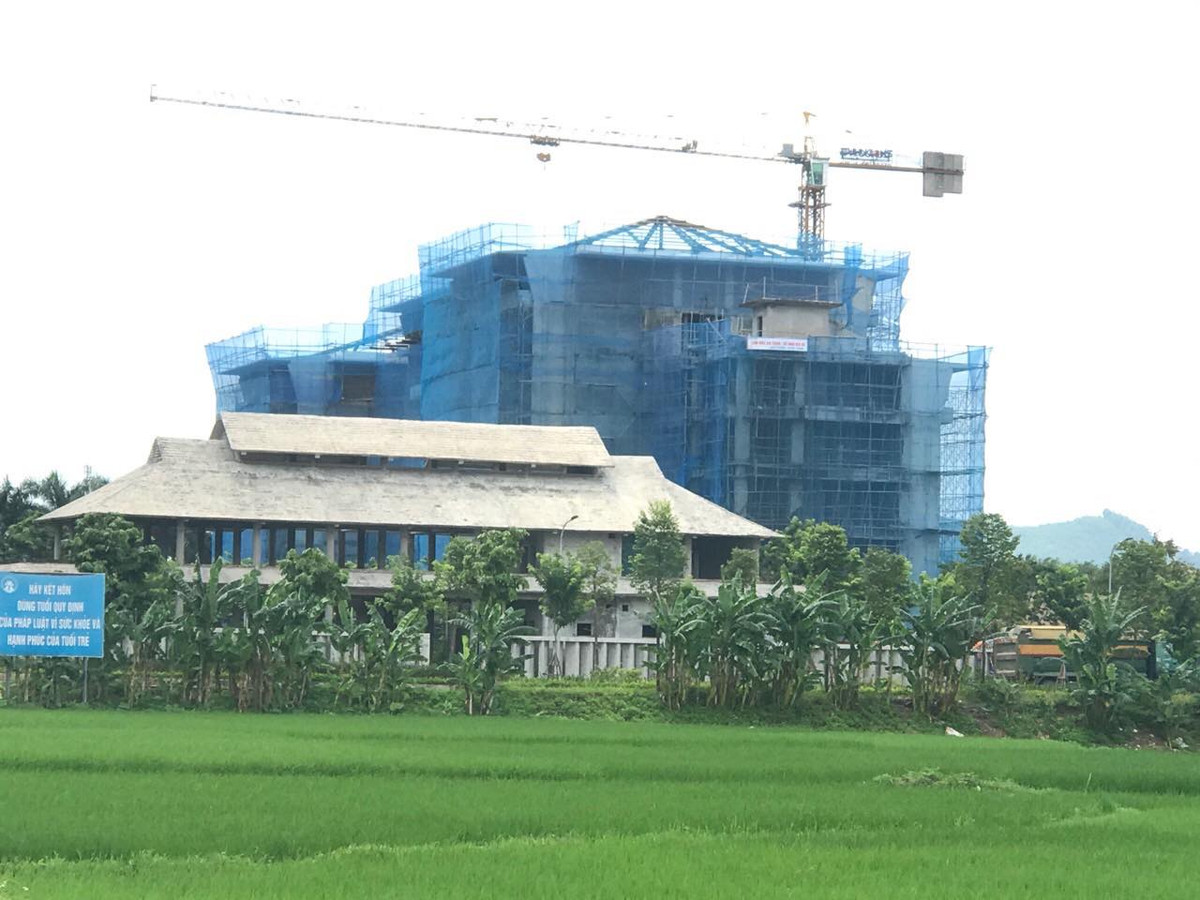 Apec Mandala Kim Boi rao ban trai phep bi So XD Hoa Binh “so gay”?