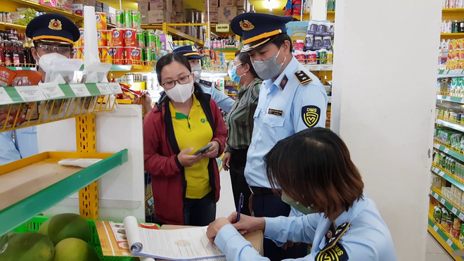 Bach Hoa Xanh thu “khung” mua dich van xin giam gia 50% thue mat bang-Hinh-2