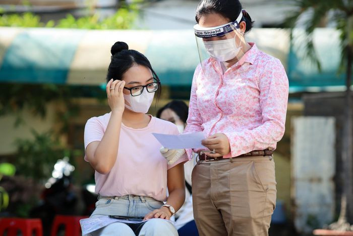 Ky thi co mot khong hai cua Phuong My Chi-Hinh-21