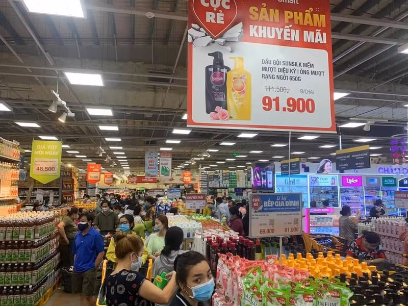 Gom mua thuc pham o TP HCM: Suc mua rau cu, thit ca tren Tiki, Lazada... tang “chong mat“-Hinh-2