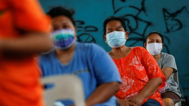 Ca mac COVID-19 tang ky luc, Thai Lan mo rong phong toa