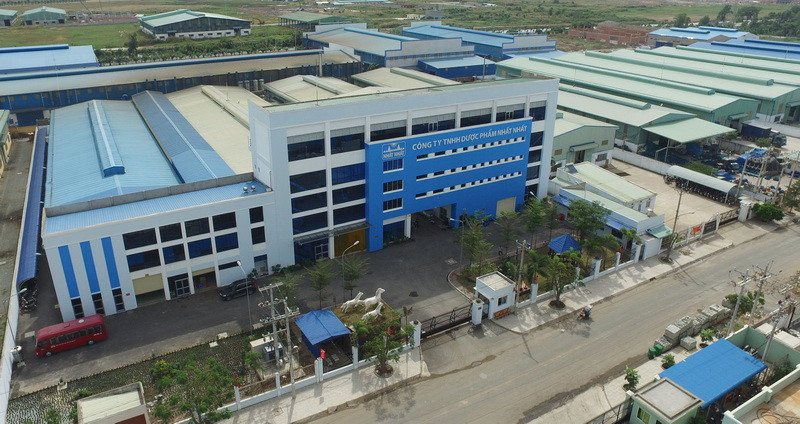 Lum xum 12 thuoc ho tro tri COVID-19: Duoc pham Nhat Nhat lam an sao?-Hinh-2