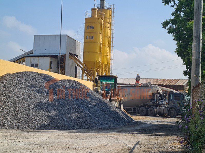 Dat Cty xang dau Ha Nam Ninh bi bien thanh tram tron be tong: Doanh nghiep noi gi?